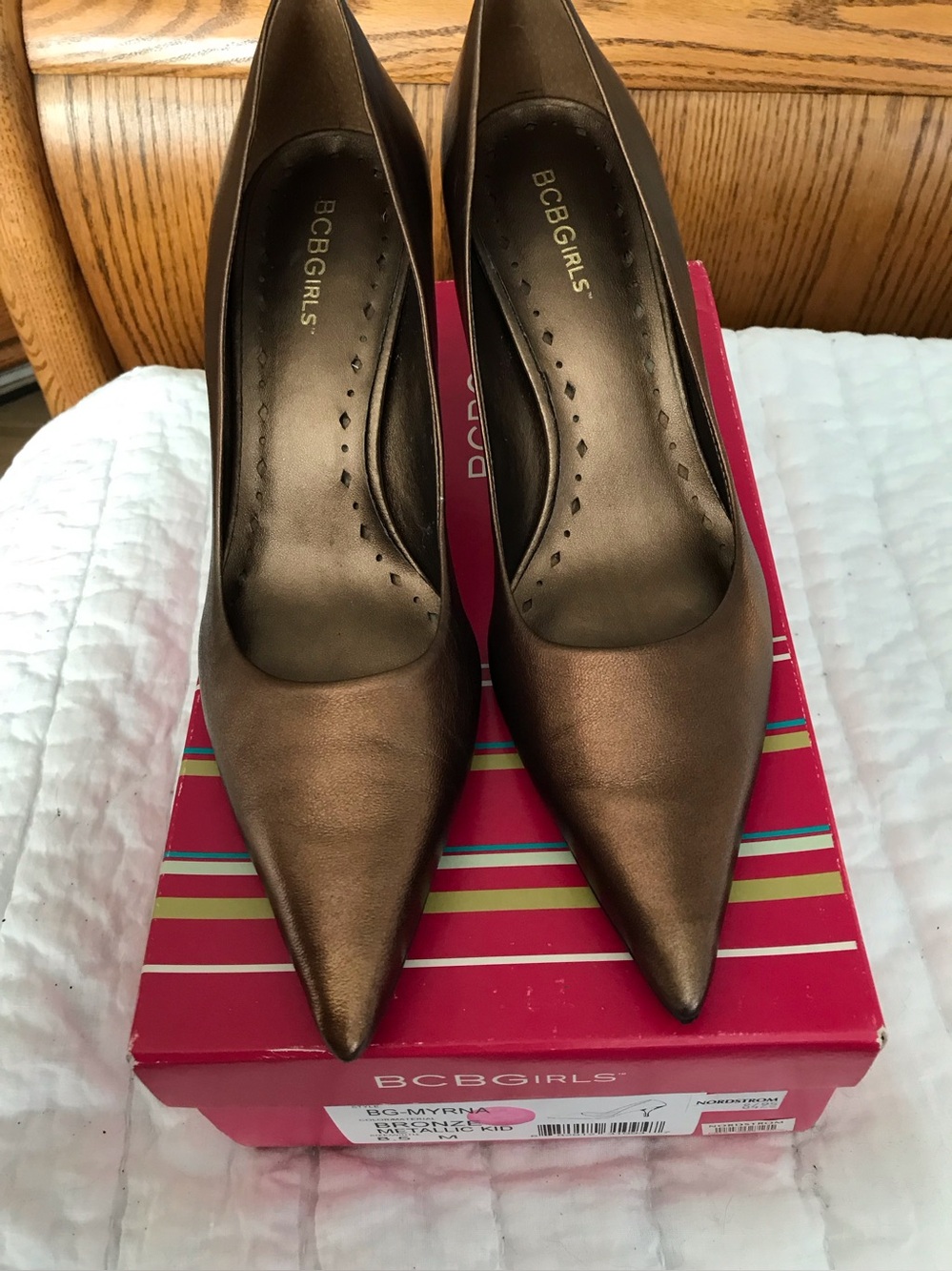 BCBG Girls Women’s Bronze Metallic Myrna Size 8.5 Heels Pumps NWBOX